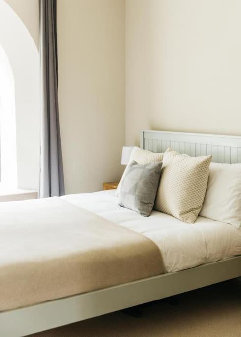 Oculus House - Luxe Riverside 2-bed - Next To Harbour & Cafes Apartamento